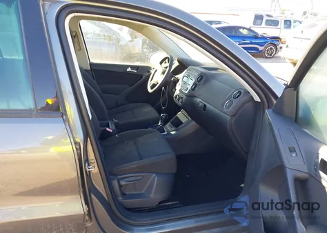 2012 Volkswagen Tiguan S z USA, uszkodzony, nr VIN WVGAV7AXXCW098459